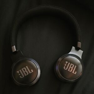 JBL Black Wireless Headphones